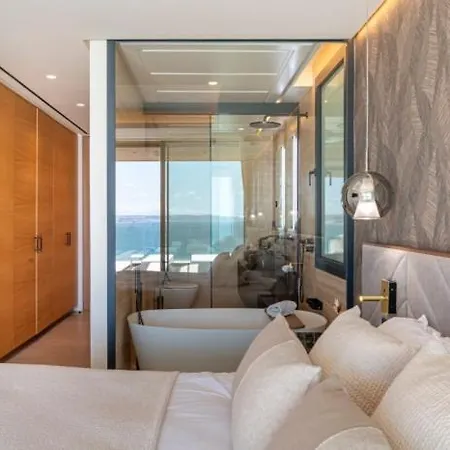 Luxury Front Line Ikkil Bay Εστεπόνα