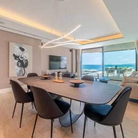 Διαμέρισμα Luxury Front Line Ikkil Bay