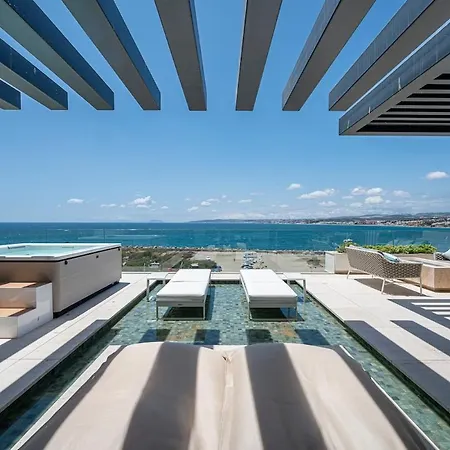 Luxury Front Line Ikkil Bay Apartment Estepona
