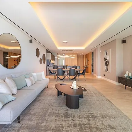 Luxury Front Line Ikkil Bay Apartment
