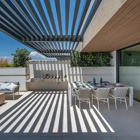 Διαμέρισμα Luxury Front Line Ikkil Bay