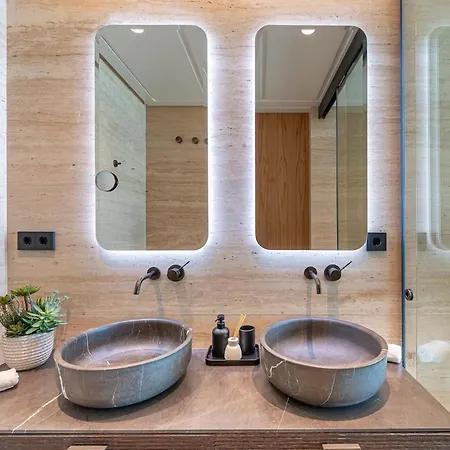 Luxury Front Line Ikkil Bay Διαμέρισμα Εστεπόνα