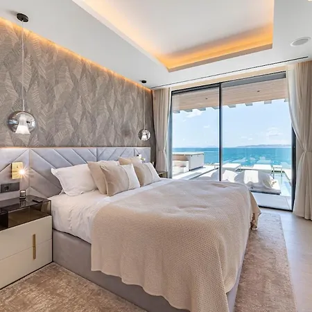 Luxury Front Line Ikkil Bay Διαμέρισμα Εστεπόνα