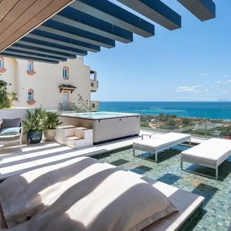 Luxury Front Line Ikkil Bay Lejlighed