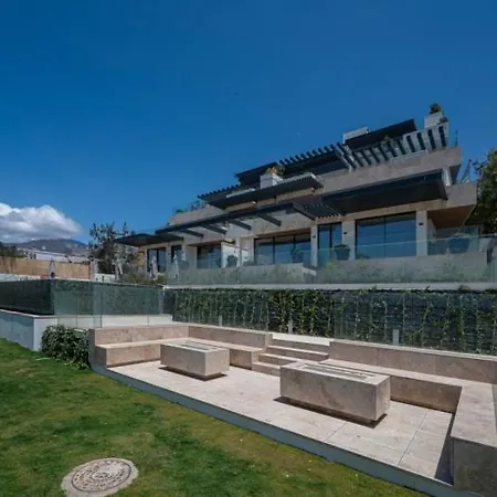 Luxury Front Line Ikkil Bay Lejlighed